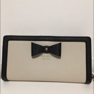 Kate Spade New York Hazel Court Leather Wallet
